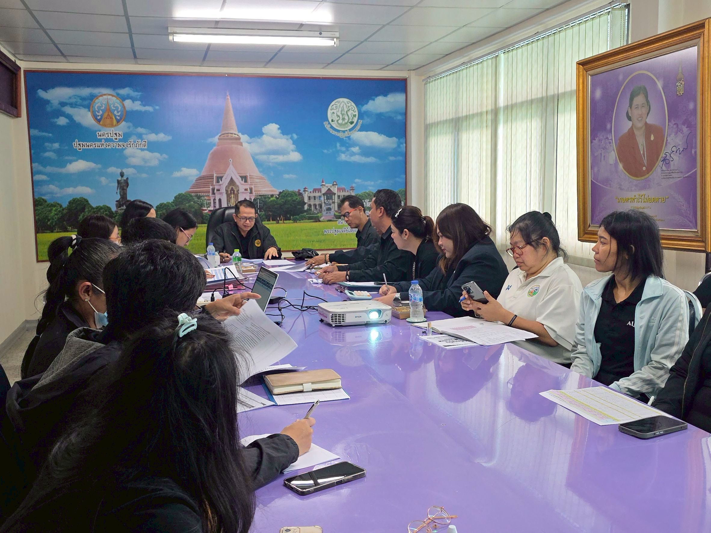 title - ประชุมตรวจติดตามความก้าวหน้าผลการดำเนินงานตามแผนการตรวจราชการ ประจำปีงบประมาณ พ.ศ. 2569 รอบที่ 1 เขตตรวจราชการที่ 2 ของสำนักงานการปฏิรูปที่ดินจังหวัดนครปฐม